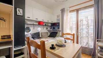 1 camera, ferro/asse da stiro, Wi-Fi gratuito, lenzuola