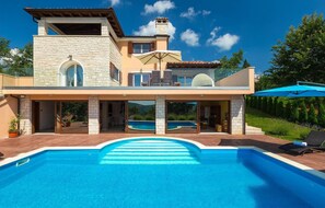 Pool - Awesome home in Buzet (Buzet)