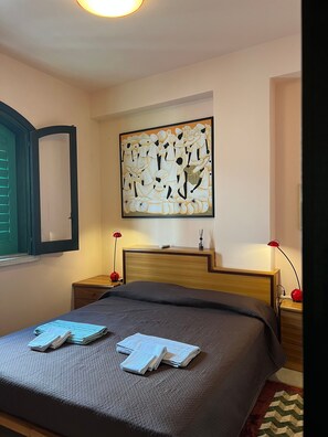 3 habitaciones, tabla de planchar con plancha y wifi gratis 