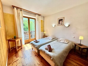 2 soverom, strykejern/-brett, wi-fi (inkludert) og sengetøy