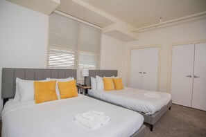 Executive Apartment - 3BR CozySuites at The Block  (Indianapolis)