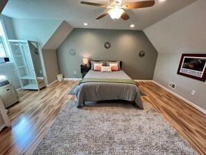 4 bedrooms, iron/ironing board, travel crib, WiFi