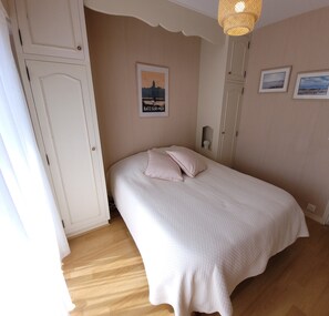 2 bedrooms, desk, soundproofing, iron/ironing board - Well-being and Panorama - Les gîtes de la Côte d'Amour (Le Croisic)