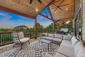 屋外ダイニングエリア