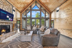 TV, fireplace - Bright Cabin w/ Spa + Mountain Views, Sleeps 12! (Broken Bow)