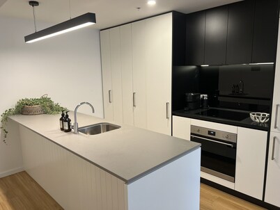 New & Modern 1bd Apt. w/parking
