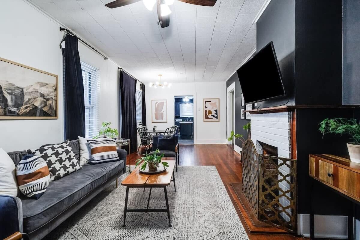 Téléviseur, bureau