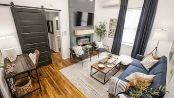 TV, fireplace, offices