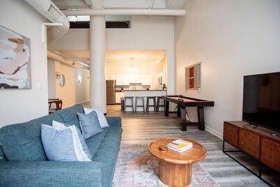 3BR CozySuites TheBlock-SkybridgeAccess2