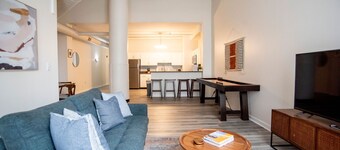 3BR CozySuites TheBlock-SkybridgeAccess2