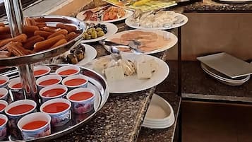 Desayuno buffet incluido todos los días