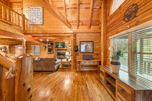 Smart TV, chimenea y videojuegos 