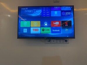 Television - Appartement en Centre Ville (Laayoune)