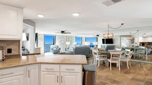 Interior - Snowbird Availability!  Beachfront 3BR!!  Inquire for best Rates! (Orange Beach)