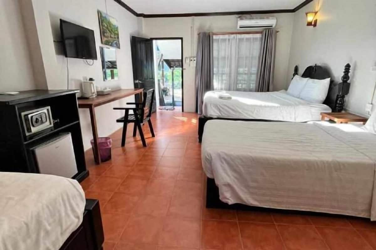 Memory-foam beds, minibar, in-room safe, desk