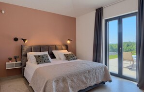 3 chambres, lit parapluie, Wi-Fi gratuit, draps fournis