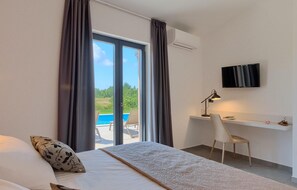 3 chambres, lit parapluie, Wi-Fi gratuit, draps fournis