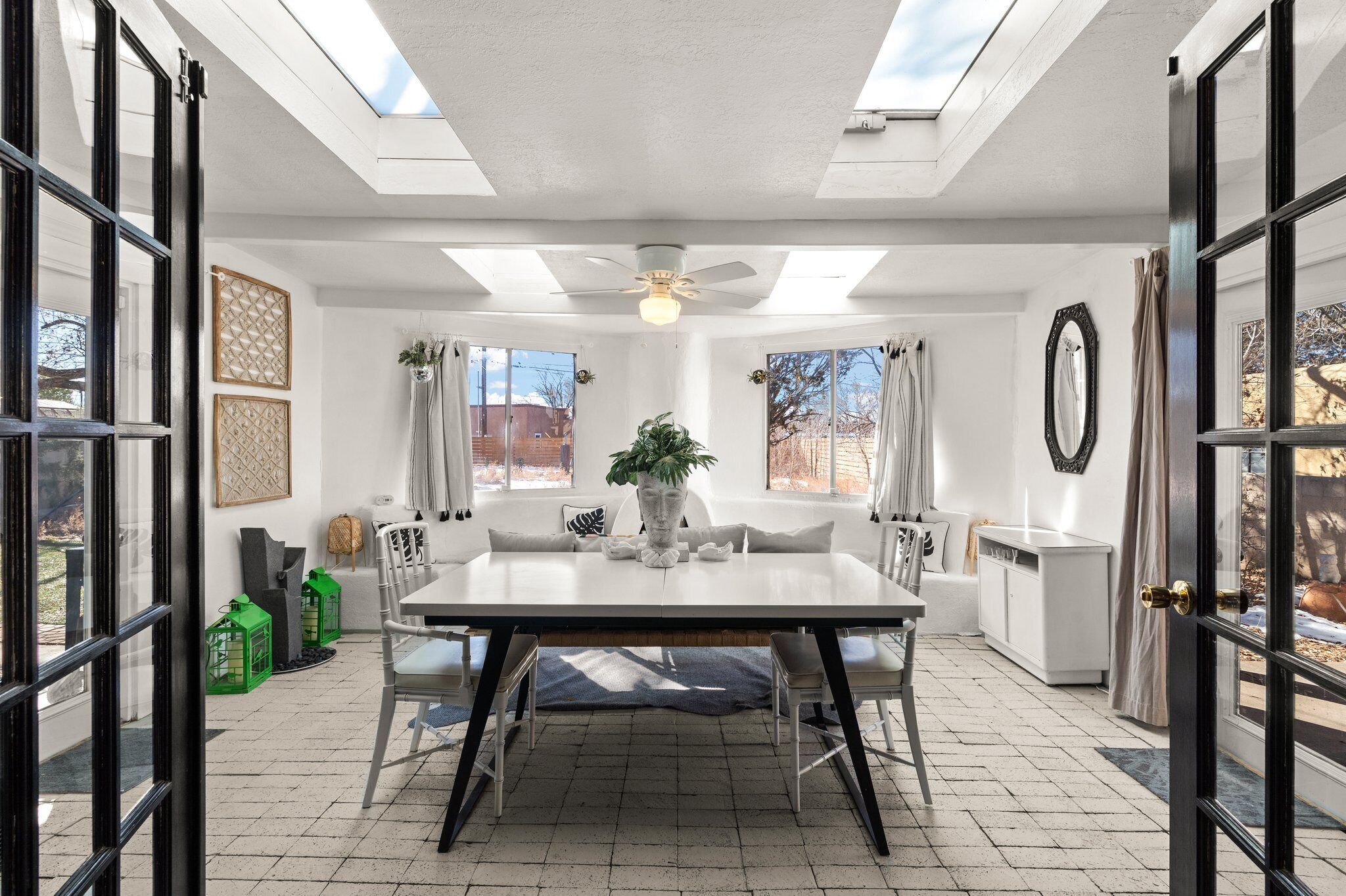 New!Mid-Century Modern Oasis in the Heart of Santa Fe! Great Outdoor Space.