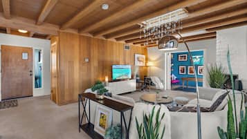 Smart TV, stereo