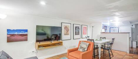 Căn hộ (0 Bedroom) | Mặt tiền nơi lưu trú