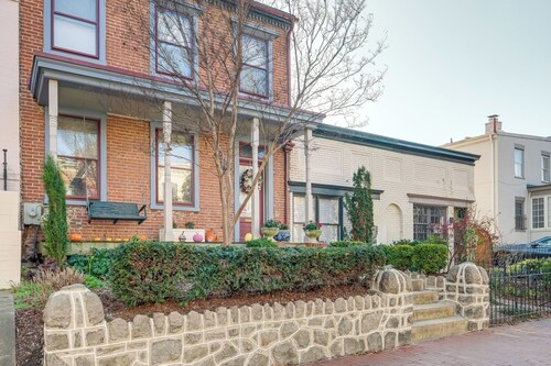 DC Apartment: 2 Mi to National Mall!