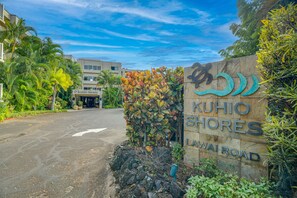 Property grounds - Colorful Poipu Condo w/ Expansive Ocean Views! (Koloa)