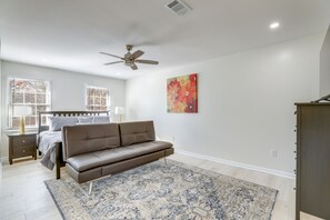 Interior - Stylish Marietta Home w/ Deck - Near Truist Park! (Marietta)