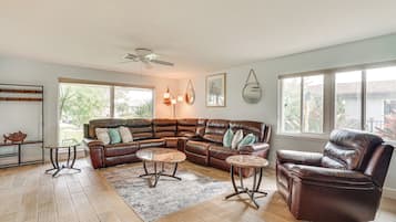 House (3 Bedrooms) | Interior