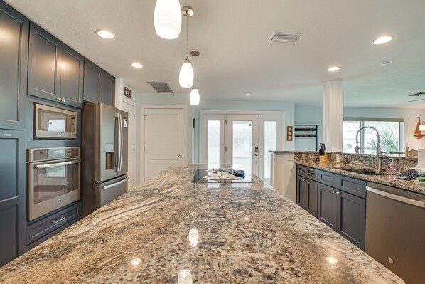 House (3 Bedrooms) | Interior - Waterfront North Fort Myers Home w/ Private Pool! (North Fort Myers)