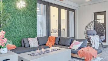 Villa (6 Bedrooms) | Interior