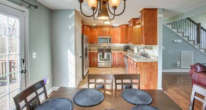 Large Clarksville Family Home ~ 4 Mi to Speedway!