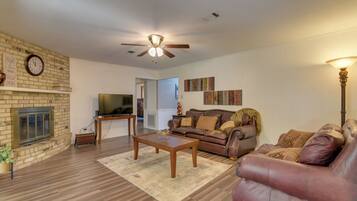 House (3 Bedrooms) | Front of property