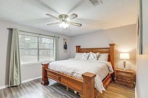 House (3 Bedrooms) | Interior - Beaumont Rental Home ~ 2 Mi to Gulf Terrace Park! (Beaumont)