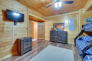 House (4 Bedrooms) | Interior - Cherokee Lake Cabin w/ Deck & Kayaks! (Bean Station)