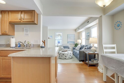 Downtown Condo ~ 10 Mi to Ocean City Beach!