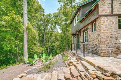 Cozy Steelville Retreat: River + Trail Access!