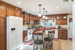 Interior - Charming Manchester Retreat w/ Patio & Fireplace! (Manchester)