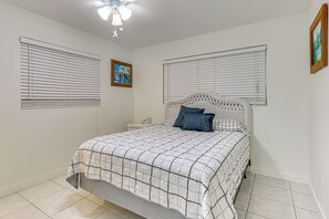 Interior - Dockside Punta Gorda Angler's Retreat on Canal! (Punta Gorda)