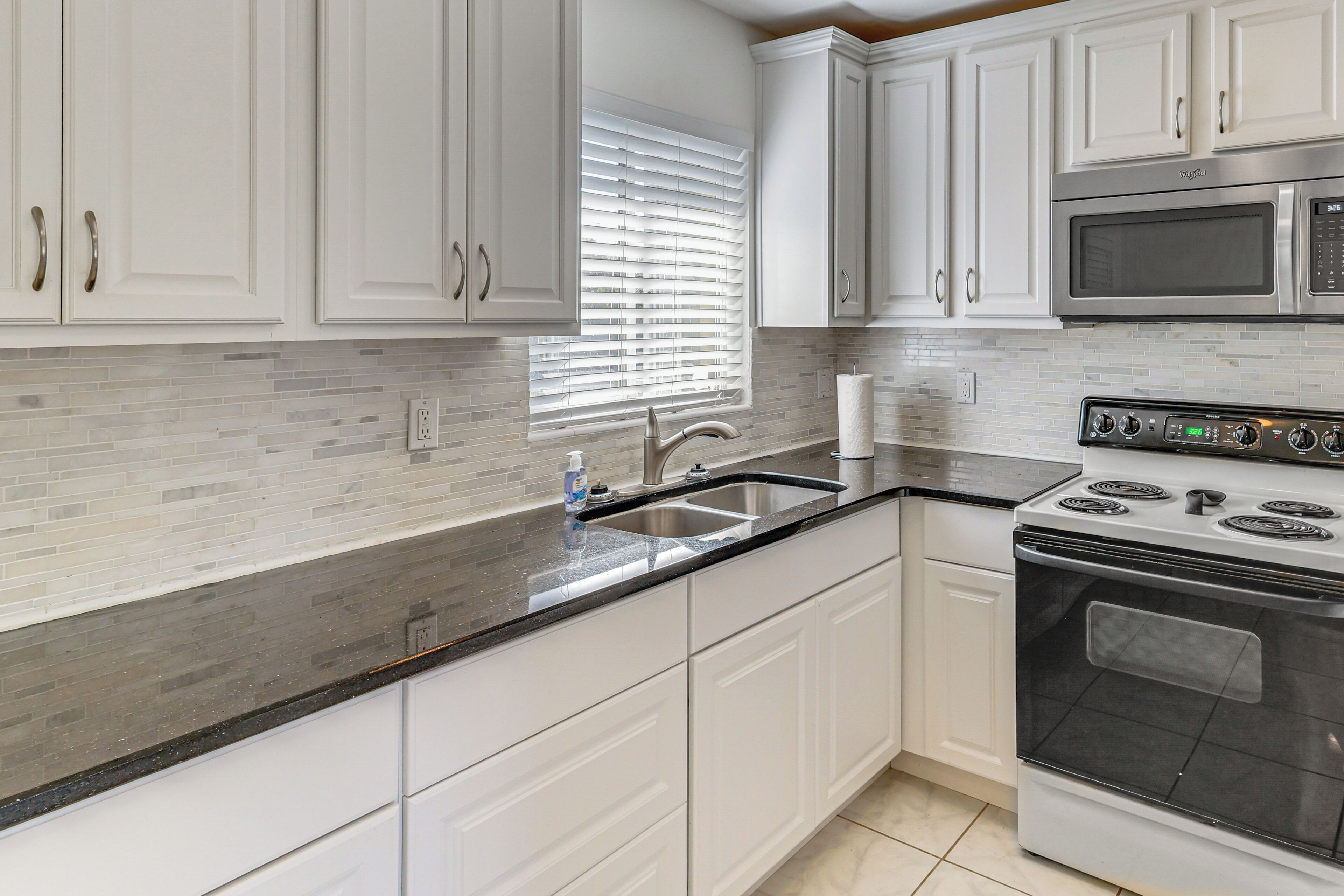 單棟房屋 (3 Bedrooms) | 內部