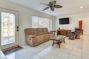 Interior - Dockside Punta Gorda Angler's Retreat on Canal! (Punta Gorda)
