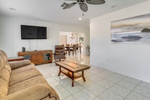 Interior - Dockside Punta Gorda Angler's Retreat on Canal! (Punta Gorda)