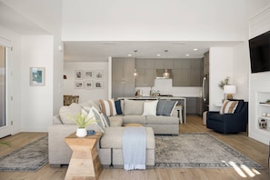 Casa, 5 quartos | Área de estar | Smart TV