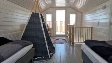 3 bedrooms, WiFi, bed sheets