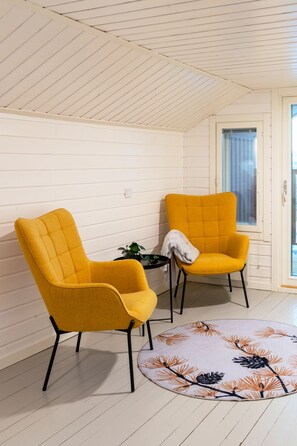 Interior - Villa Vonka - You can see Torne river and hear the rapids. (Vonkavaara)