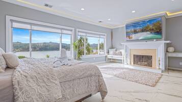 5 bedrooms, iron/ironing board, travel cot, WiFi