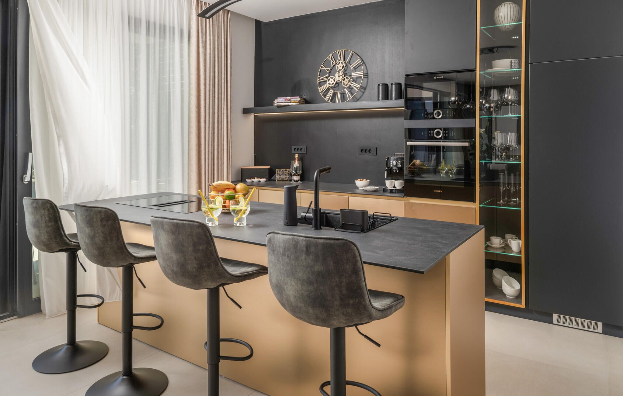 雪櫃、焗爐、爐具、洗碗機