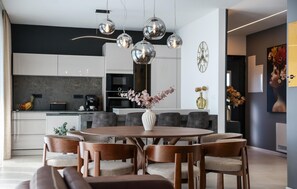 تناول الطعام