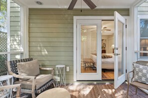 5 makuuhuonetta, ilmainen Wi-Fi, vuodevaatteet