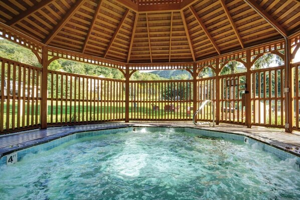 Indoor pool, outdoor pool