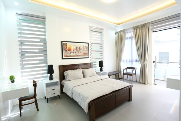 5 bedrooms, WiFi, bed sheets